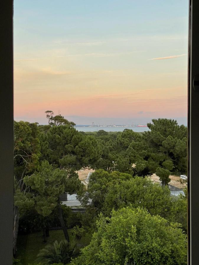 Beautiful Penthouse Apartment With Terrace - 4 Minute Walk To The Beach Troia Exterior photo